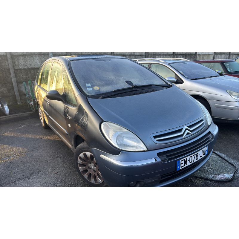 Moteur CITROEN XSARA PICASSO Photo n°3