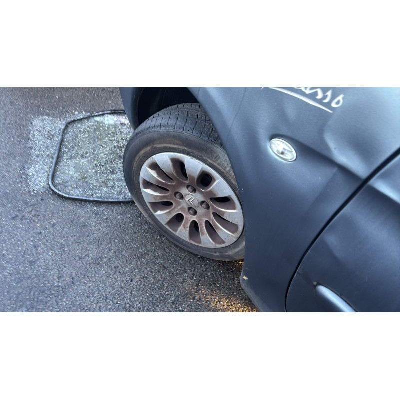 Moteur CITROEN XSARA PICASSO Photo n°9