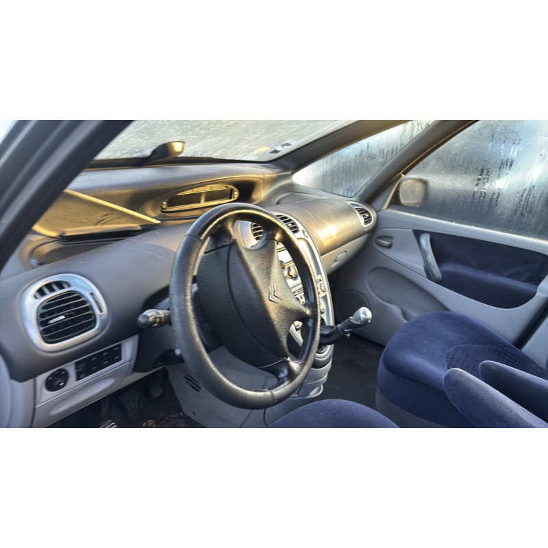 Moteur CITROEN XSARA PICASSO Photo n°14