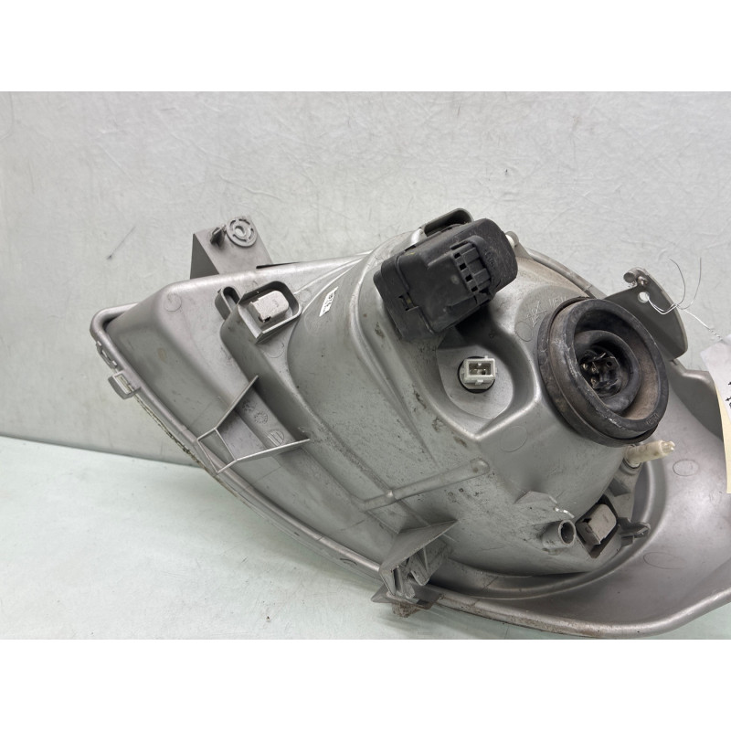 Optique avant principal droit (feux)(phare) RENAULT TRAFIC 2 Photo n°4