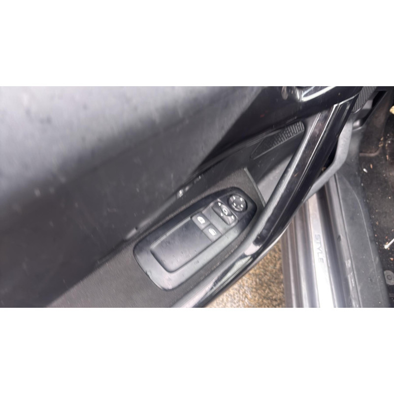 Moteur PEUGEOT 208 1 Photo n°19