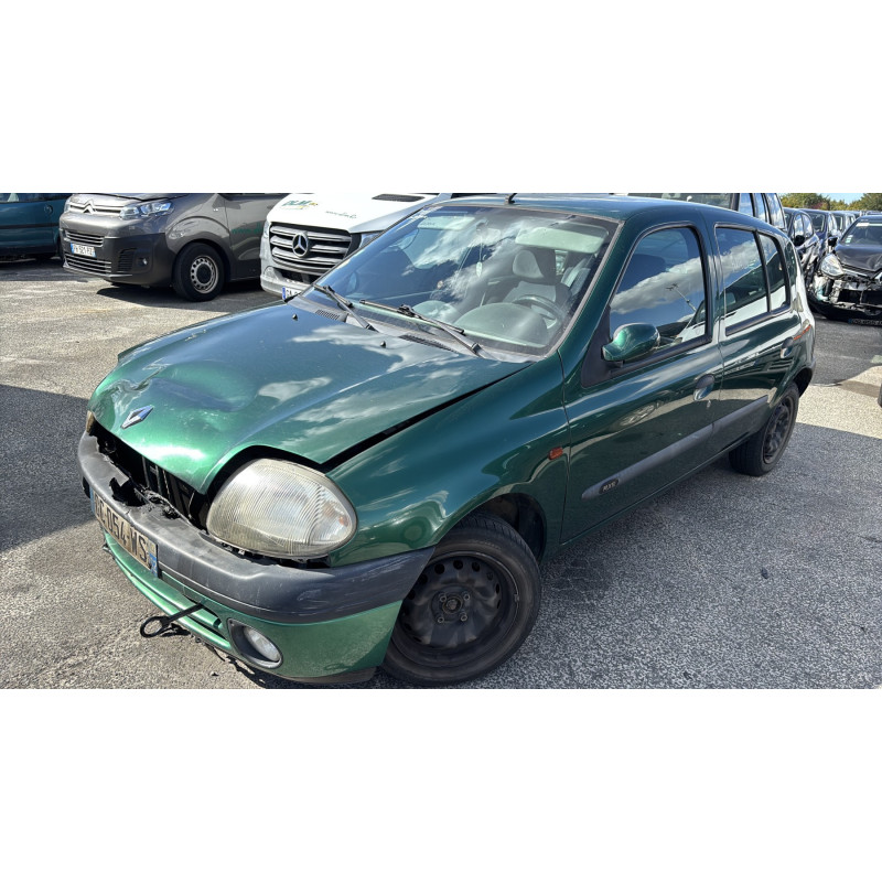 Feu arriere principal droit (feux) RENAULT CLIO 2 Photo n°4