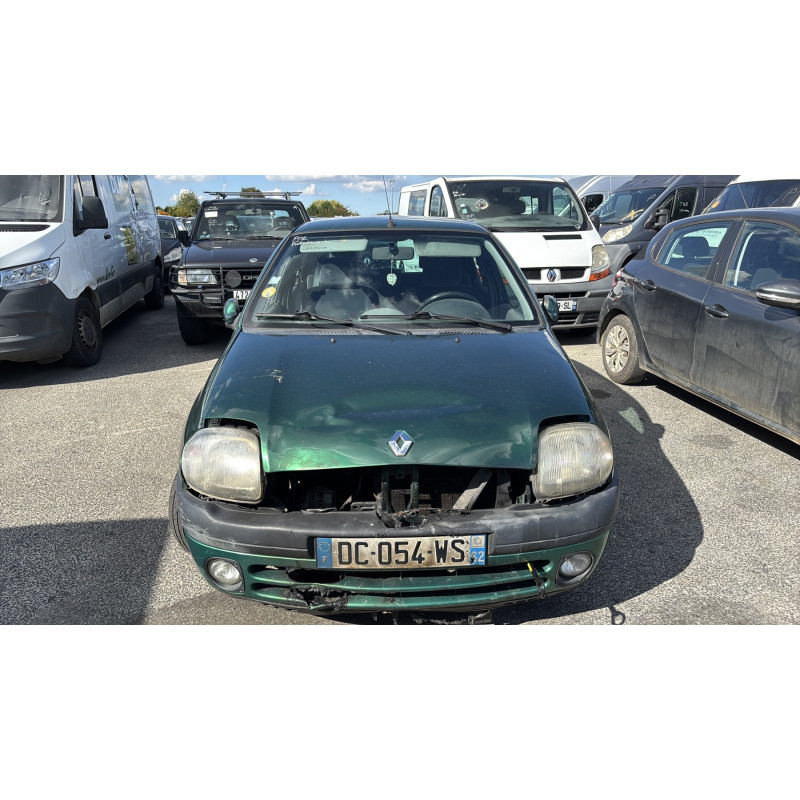 Feu arriere principal droit (feux) RENAULT CLIO 2 Photo n°11