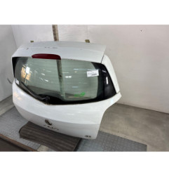 Malle/Hayon arriere RENAULT CLIO 3
