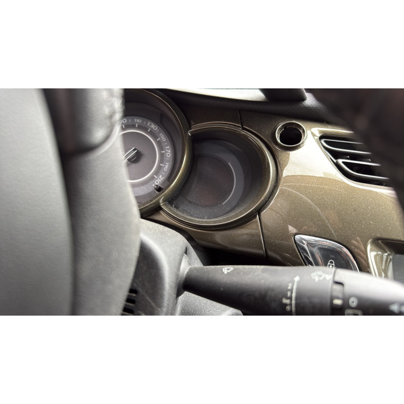 Custode avant gauche (porte) CITROEN C3 2 Photo n°17