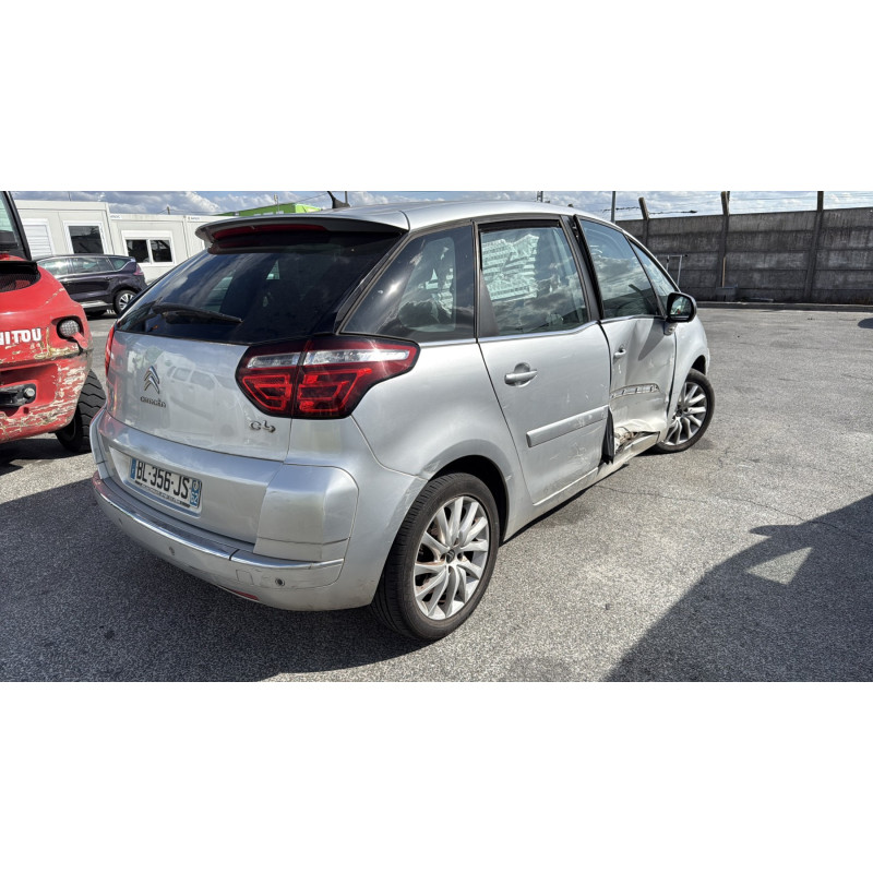 Anti brouillard arriere gauche CITROEN C4 PICASSO 1 Photo n°8