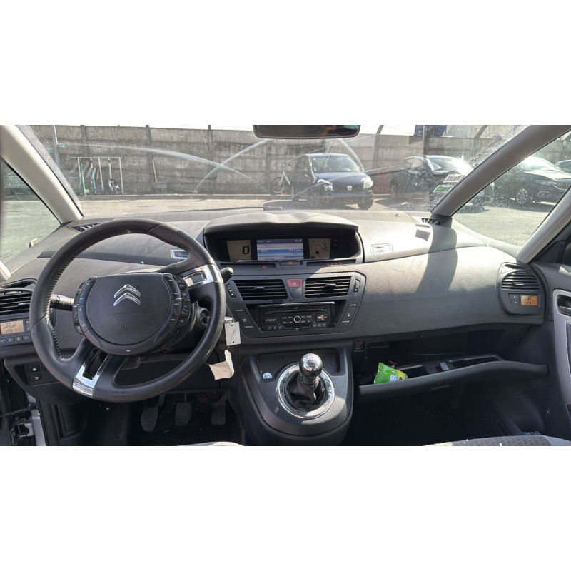 Anti brouillard arriere gauche CITROEN C4 PICASSO 1 Photo n°17