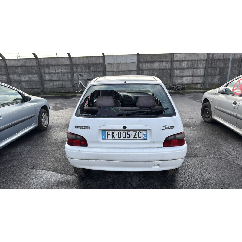 Capot CITROEN SAXO Photo n°9