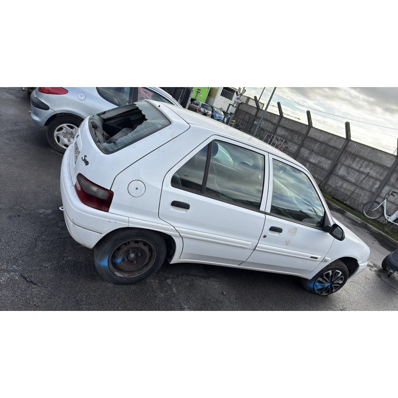 Capot CITROEN SAXO Photo n°10