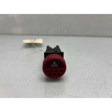 Bouton de warning PEUGEOT 106