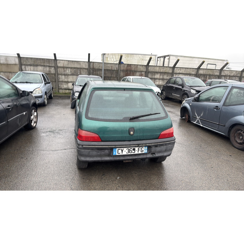 Bouton de warning PEUGEOT 106 Photo n°8