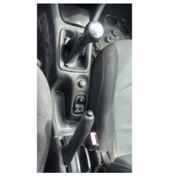 Vitre avant gauche PEUGEOT 206