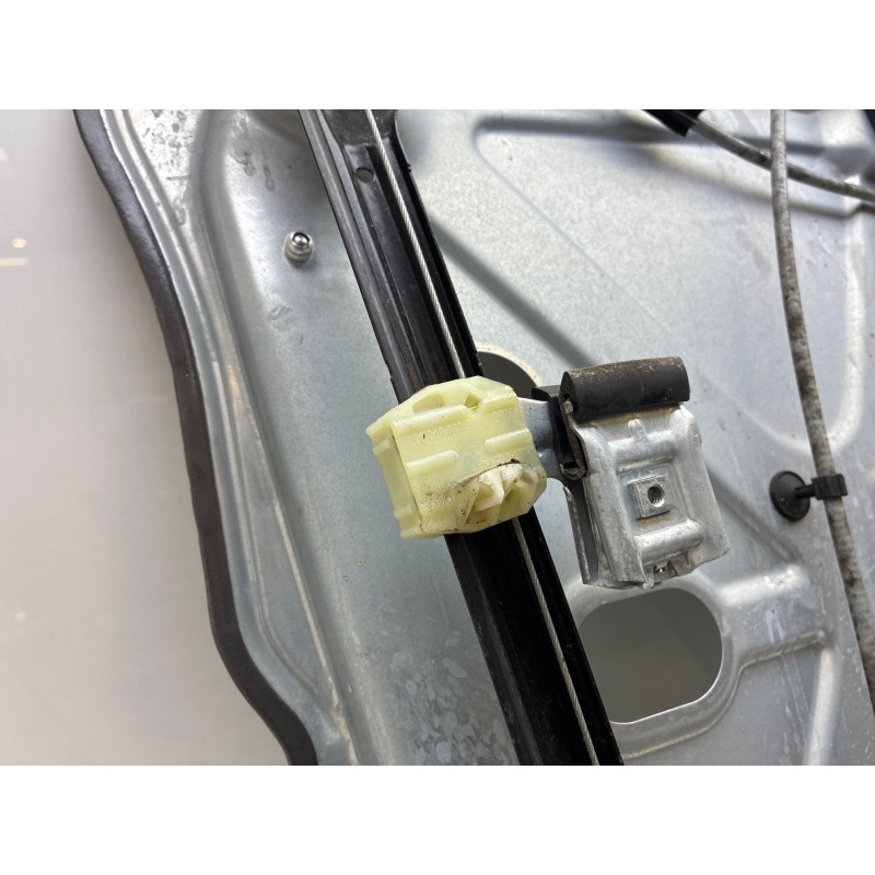 Leve vitre electrique avant droit VOLKSWAGEN TRANSPORTER 5 Photo n°8