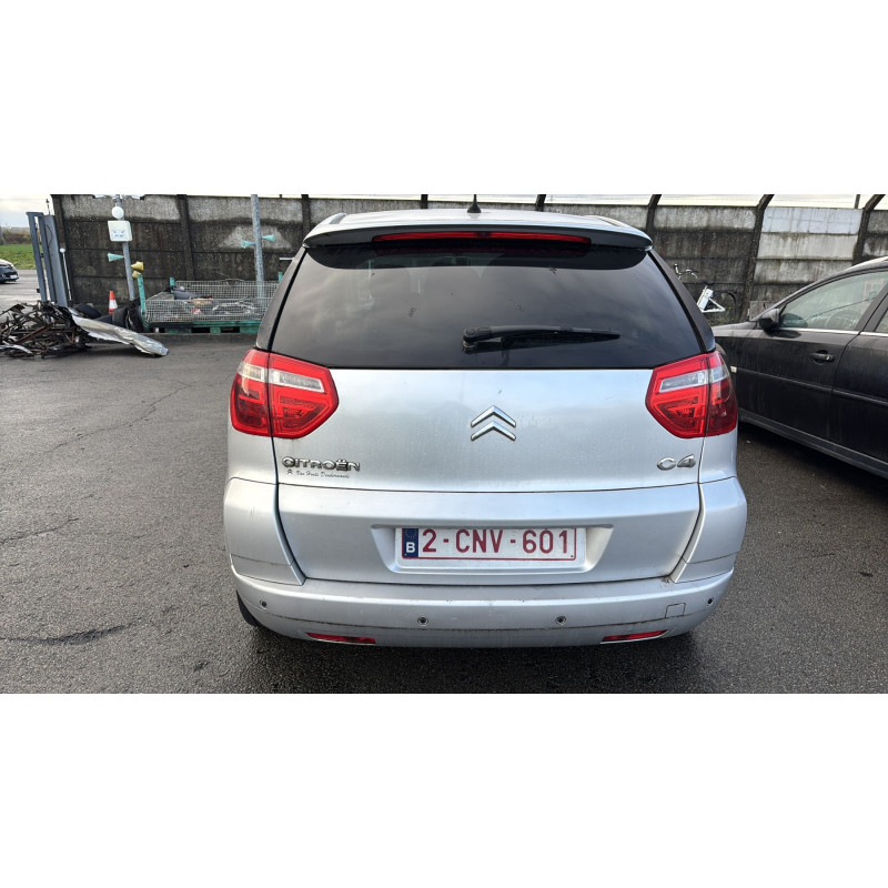 Anti brouillard arriere gauche CITROEN C4 PICASSO 1 Photo n°8