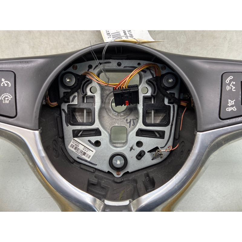 Volant OPEL ADAM Photo n°2