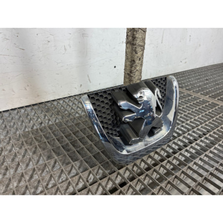 Calandre PEUGEOT PARTNER 2 Photo n°1