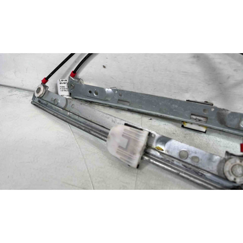 Leve vitre electrique avant gauche FORD FIESTA 6 Photo n°1