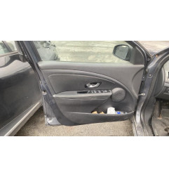 Poignee porte arriere droit RENAULT MEGANE 3