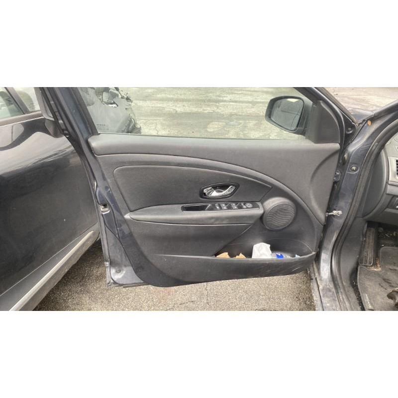 Poignee porte arriere droit RENAULT MEGANE 3 Photo n°7