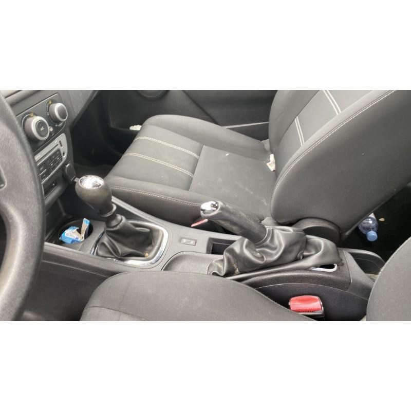 Poignee porte arriere droit RENAULT MEGANE 3 Photo n°14
