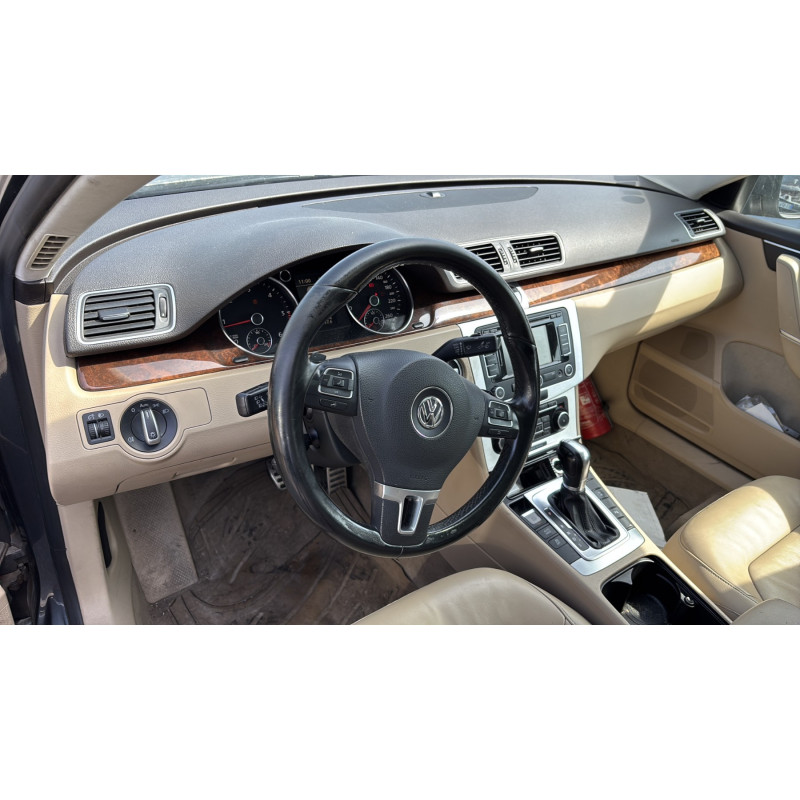 Poignee porte arriere gauche VOLKSWAGEN PASSAT 6 Photo n°15