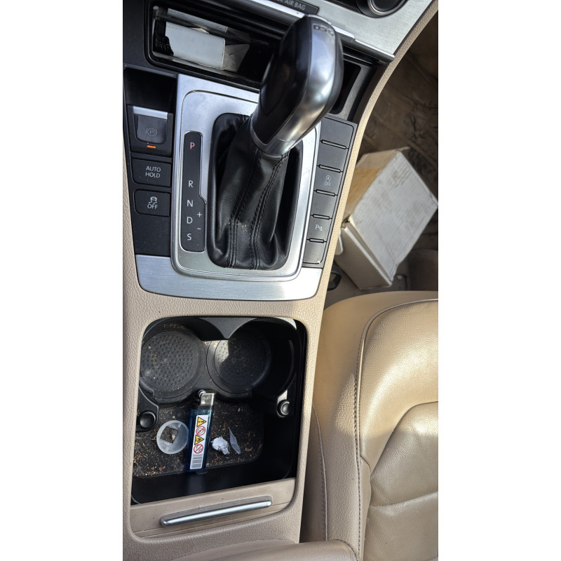 Poignee porte arriere gauche VOLKSWAGEN PASSAT 6 Photo n°17
