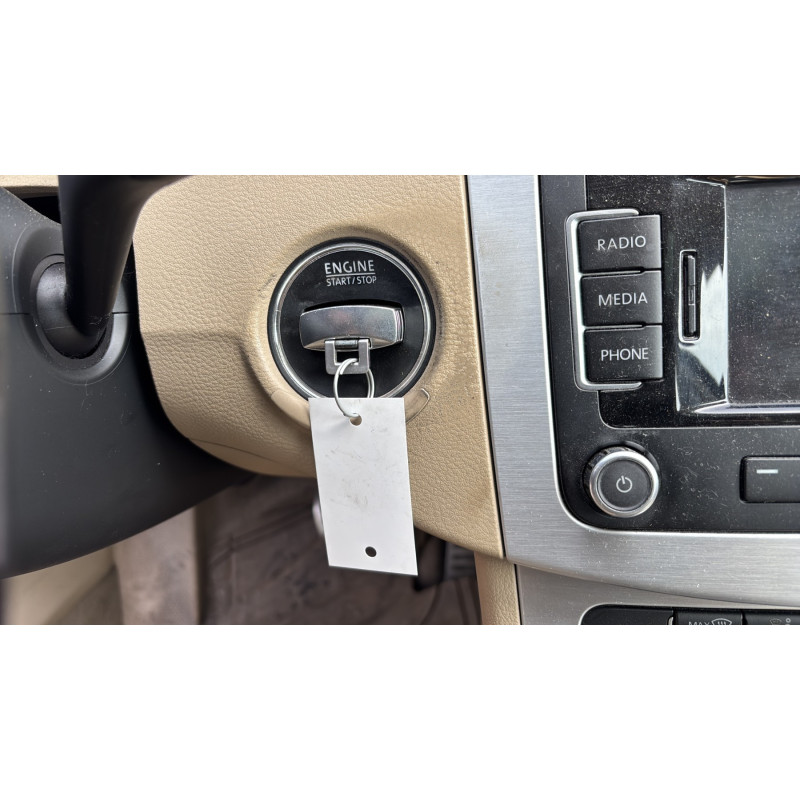 Poignee porte arriere gauche VOLKSWAGEN PASSAT 6 Photo n°20