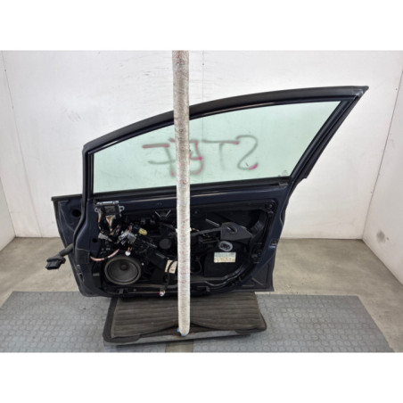 Porte avant droit FORD FIESTA 6 Photo n°1