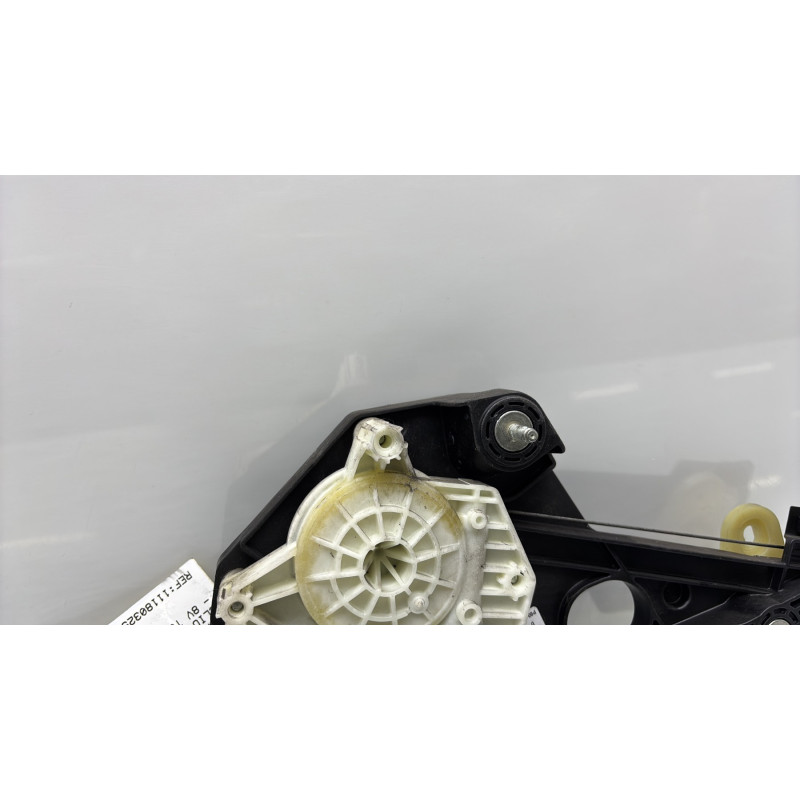 Leve vitre electrique arriere droit RENAULT CLIO 5 Photo n°3
