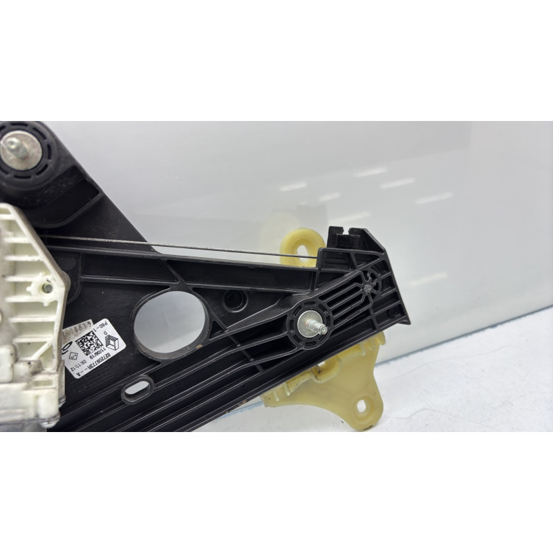 Leve vitre electrique arriere droit RENAULT CLIO 5 Photo n°4