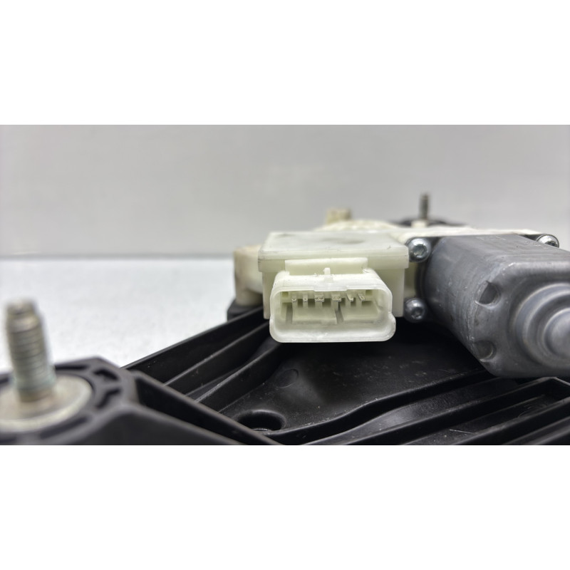 Leve vitre electrique arriere droit RENAULT CLIO 5 Photo n°6