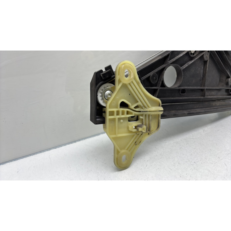 Leve vitre electrique arriere droit RENAULT CLIO 5 Photo n°9