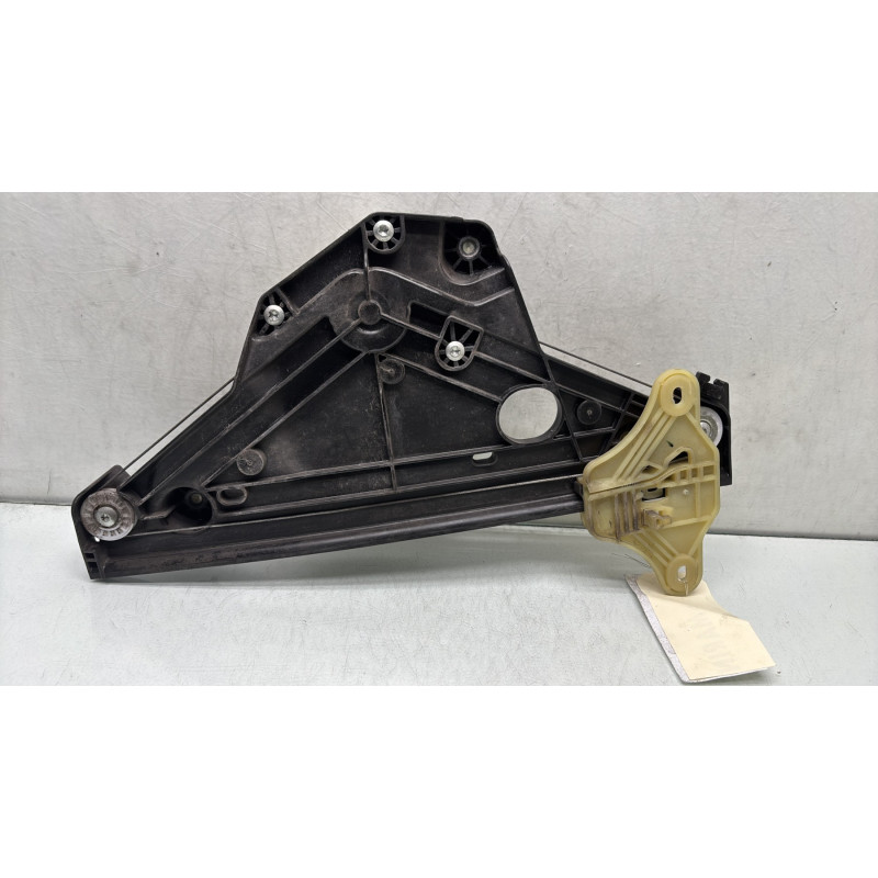 Leve vitre electrique arriere gauche RENAULT CLIO 5 Photo n°1