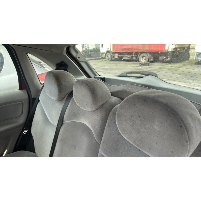 Vitre avant droit CITROEN C3 1 Photo n°15