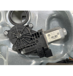 Leve vitre electrique avant gauche VOLKSWAGEN POLO 4