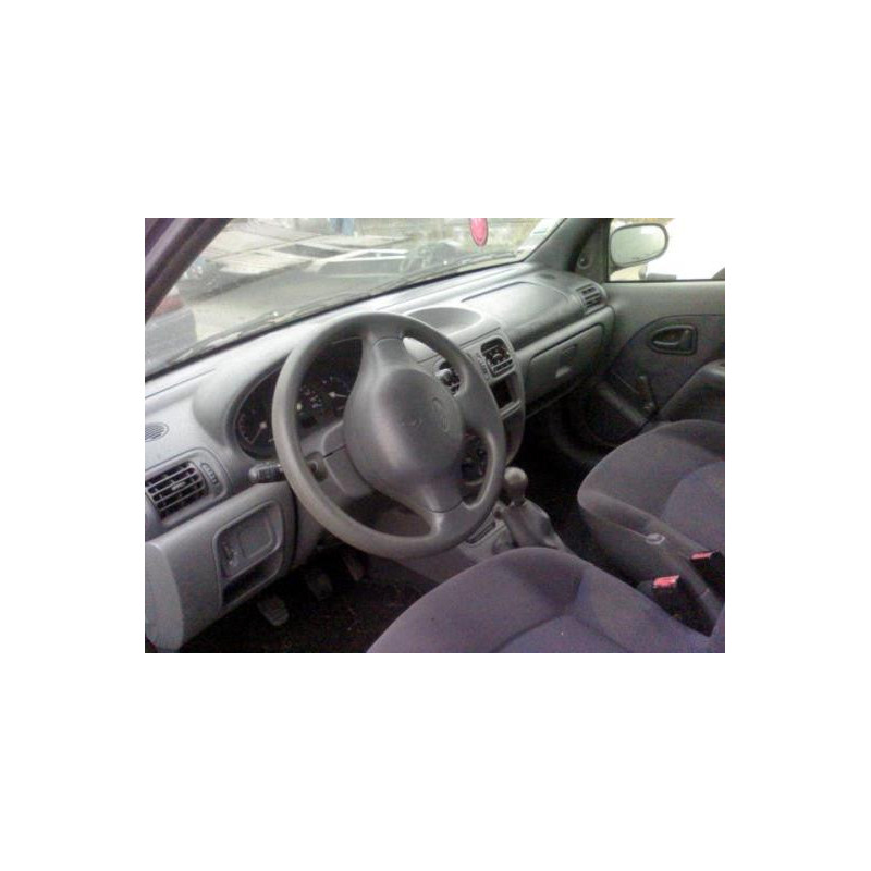 Aile avant droit RENAULT CLIO 2 Photo n°8