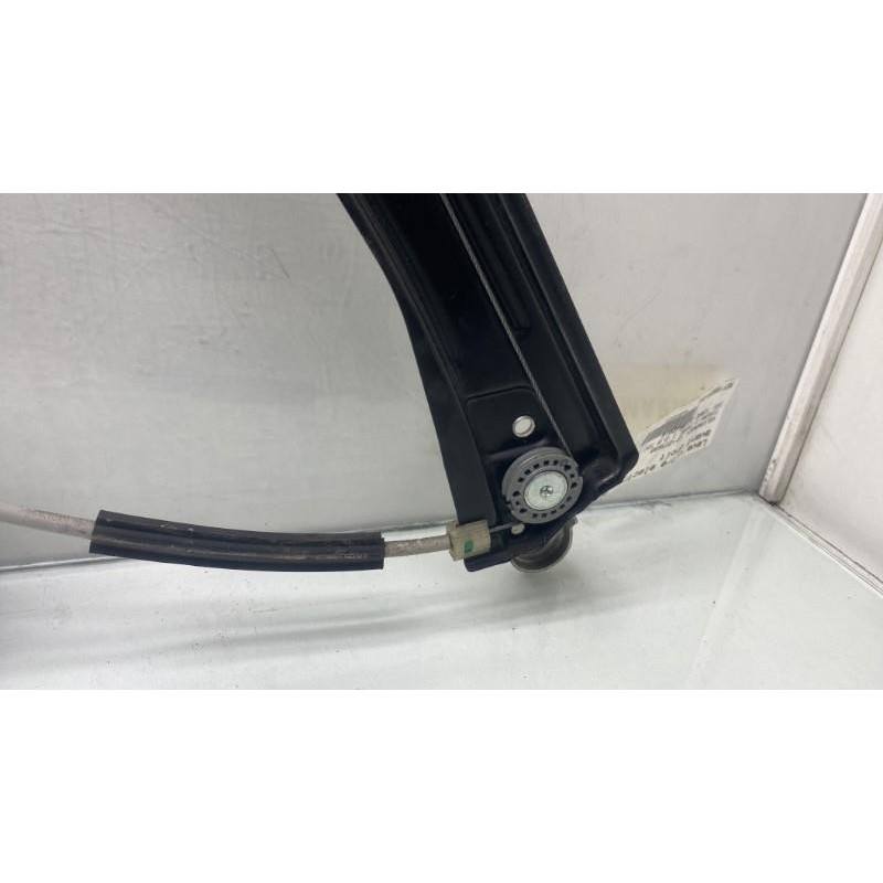 Leve vitre electrique avant droit VOLKSWAGEN TIGUAN 2 Photo n°9