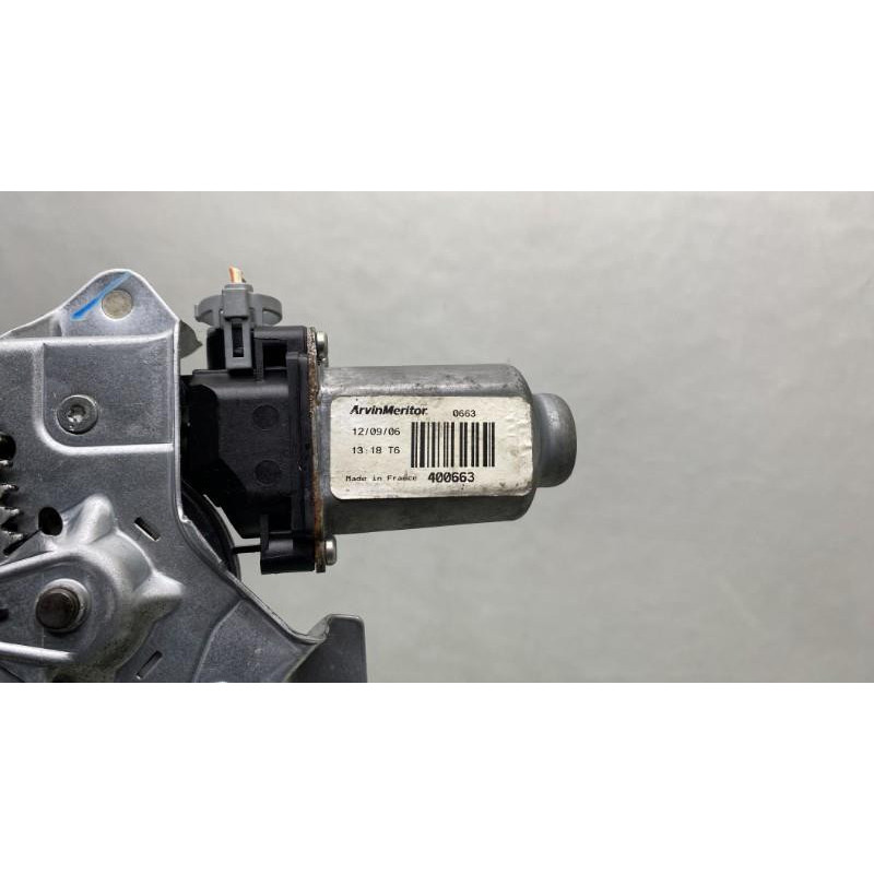 Leve vitre electrique avant gauche RENAULT KANGOO 1 Photo n°2