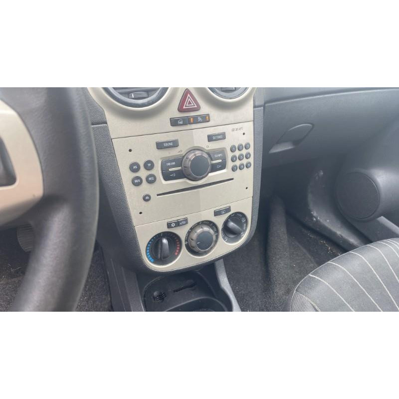 Capot OPEL CORSA D Photo n°10