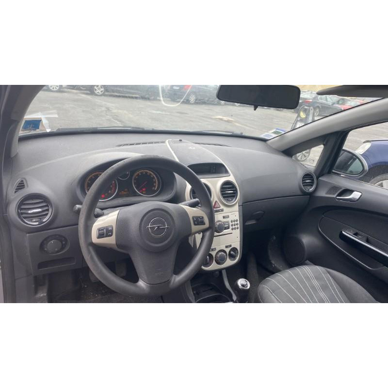 Capot OPEL CORSA D Photo n°15