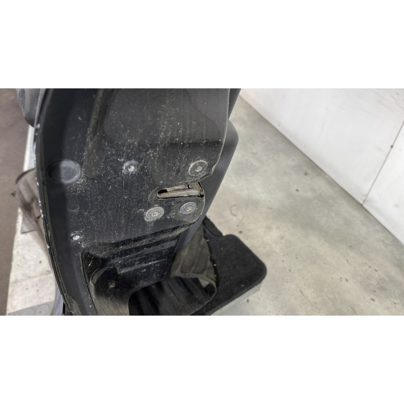 Porte avant gauche RENAULT CLIO 3 Photo n°4