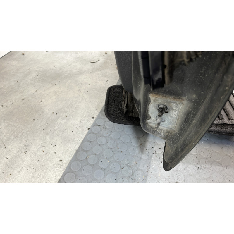 Porte avant gauche RENAULT CLIO 3 Photo n°6