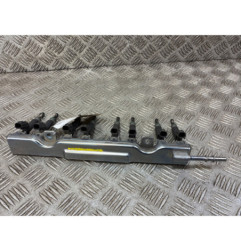 Rampe injection NISSAN JUKE 1