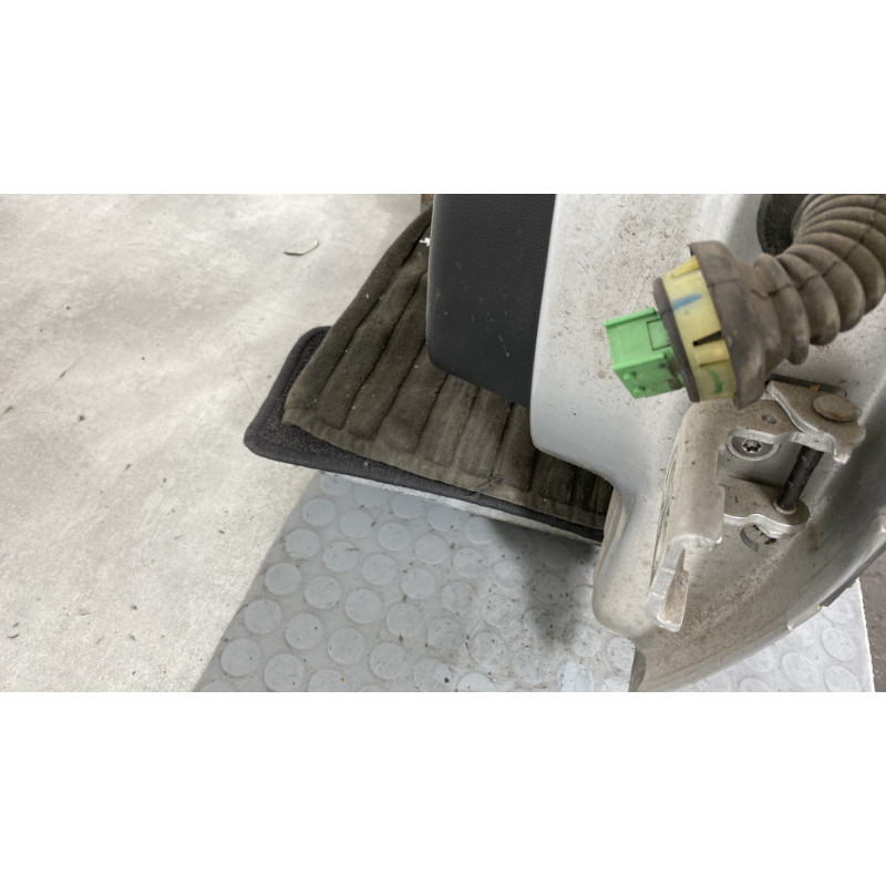 Porte arriere gauche PEUGEOT 308 1 SW Photo n°7