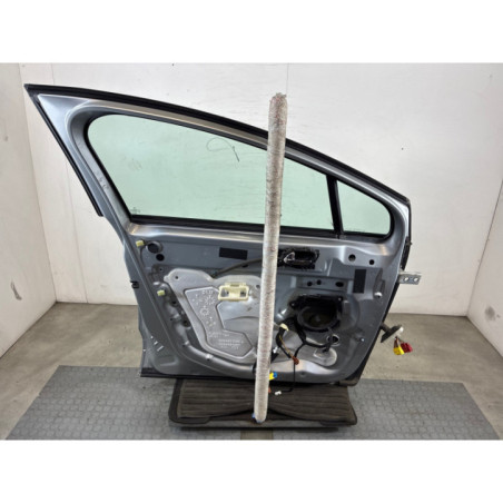 Porte avant gauche PEUGEOT 5008 1