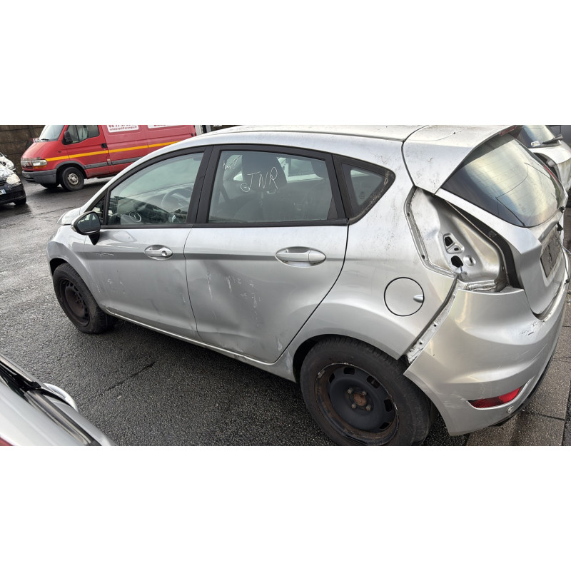 Poignee porte avant gauche FORD FIESTA 6 Photo n°10