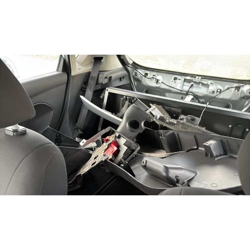 Poignee porte avant gauche FORD FIESTA 6 Photo n°15