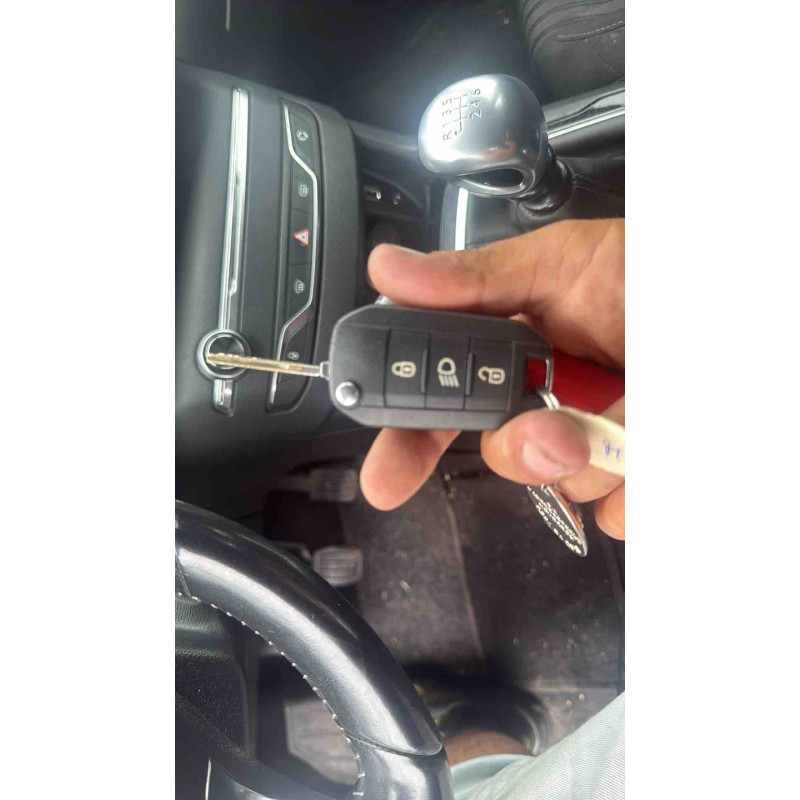 PEUGEOT 308 2 PHASE 1 1.6 BLUE HDI - 8V TURBO Photo n°9