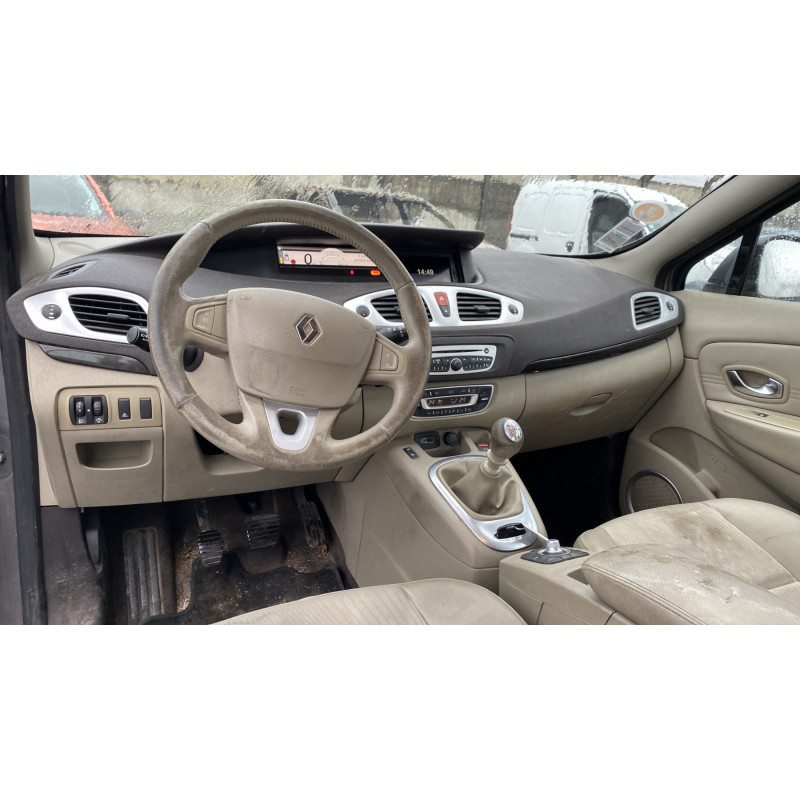 Feu arriere principal gauche (feux) RENAULT SCENIC 3 Photo n°15