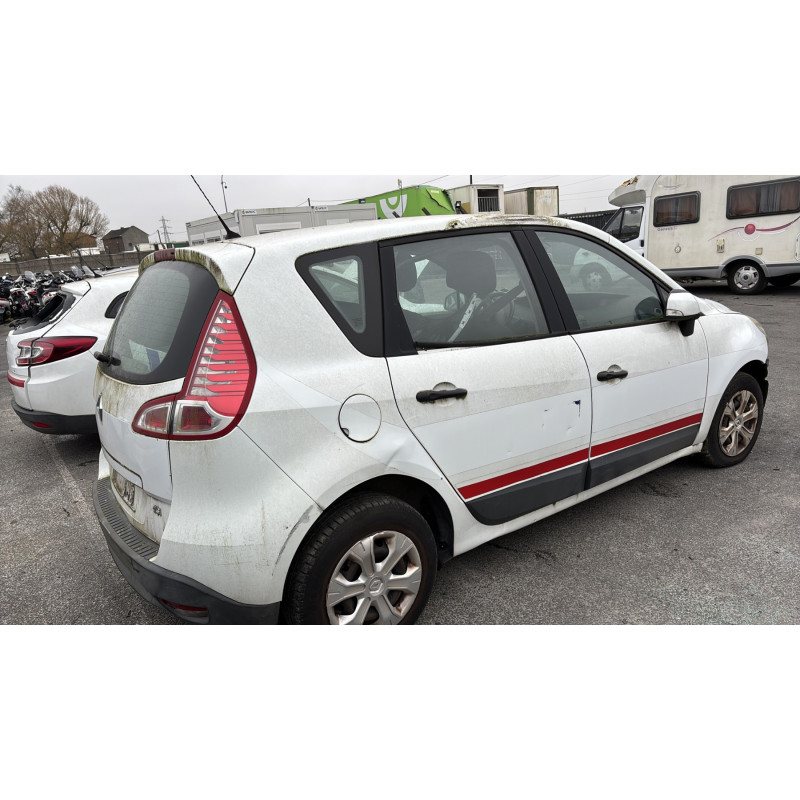 Feu arriere principal gauche (feux) RENAULT SCENIC 3 Photo n°6